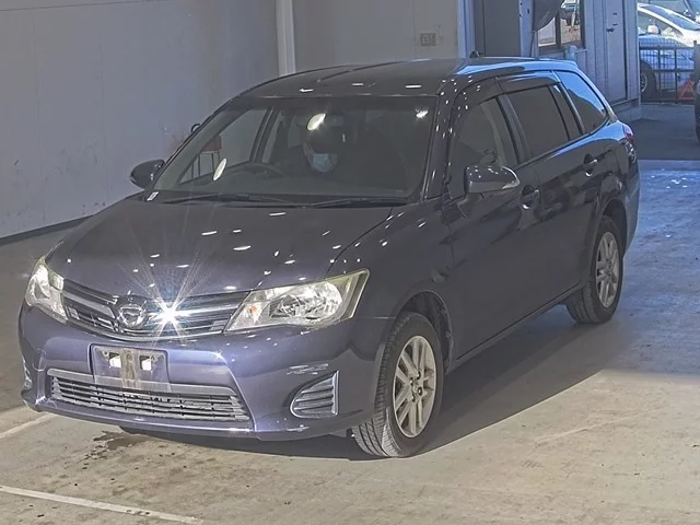 Toyota Corolla Fielder Лот № 20179 2012