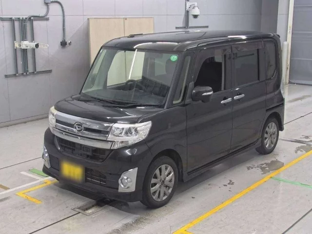 Daihatsu Tanto Лот № 13056 2015