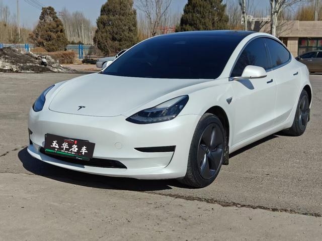 Tesla Model 3 I