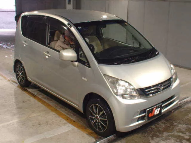 Daihatsu Move Лот № 2010