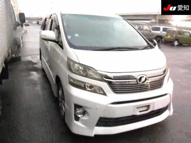 Toyota Vellfire Лот № 10223 2012