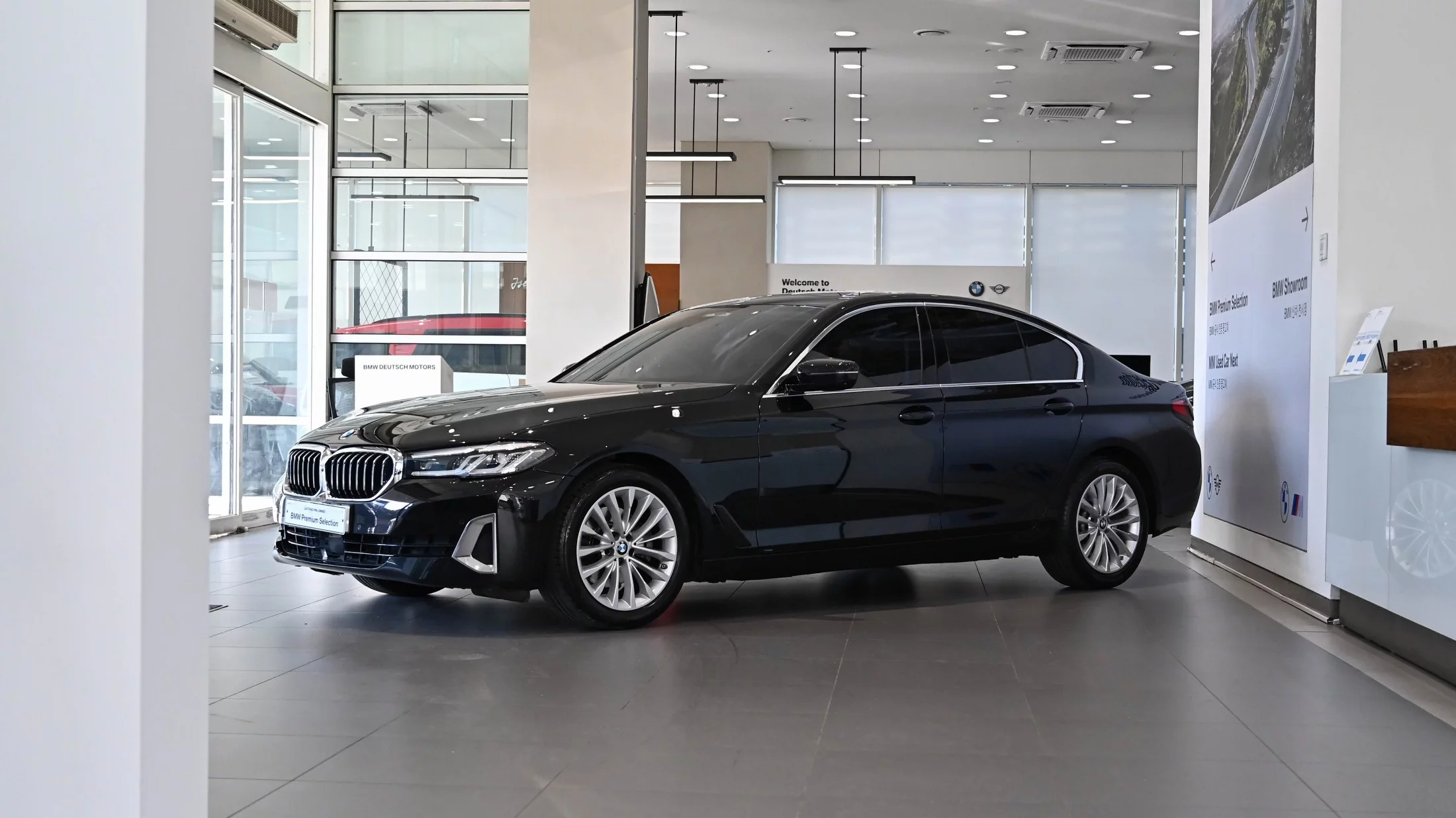 BMW 5 серии 2023