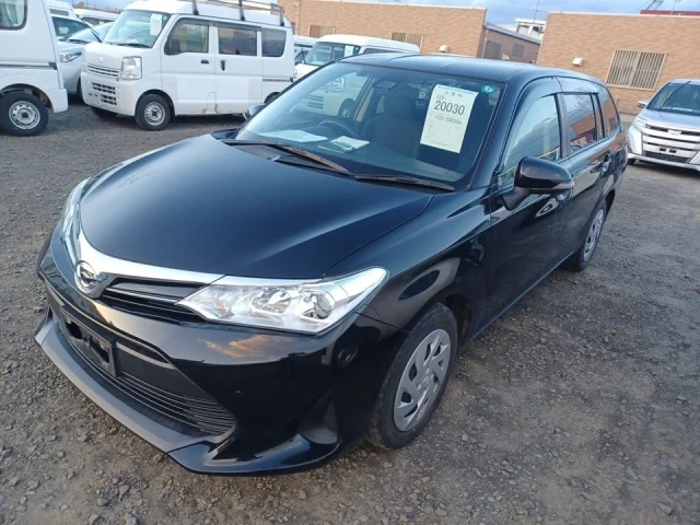 Toyota Corolla Fielder Лот № 20030 2020