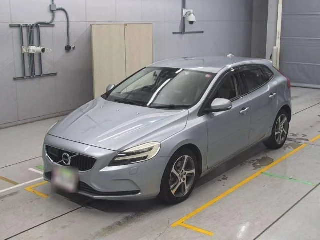 Volvo V40 Лот № 90037 2016