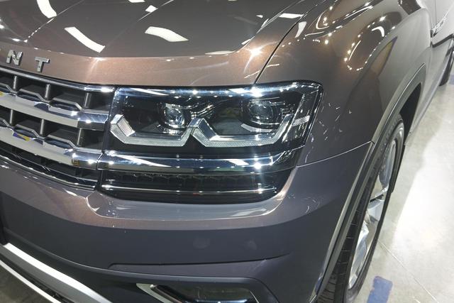 Volkswagen Teramont I