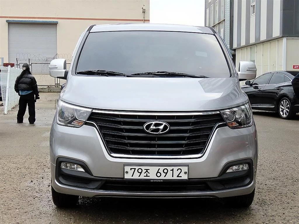 Hyundai Starex 2018