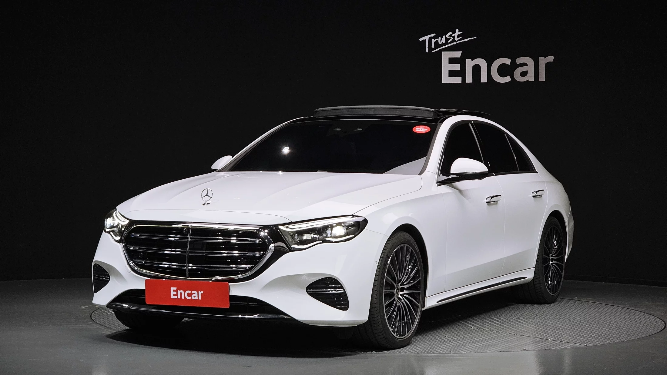 Mercedes-Benz E-Класс 2024