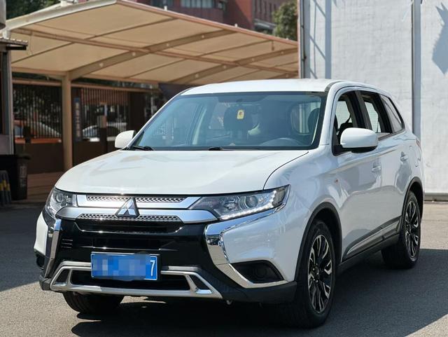 Mitsubishi Outlander №18378425 2021