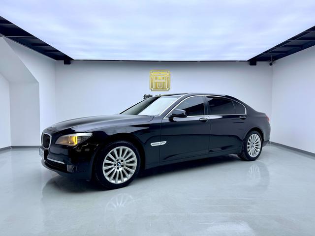 BMW 7 серии V (F01/F02/F04)