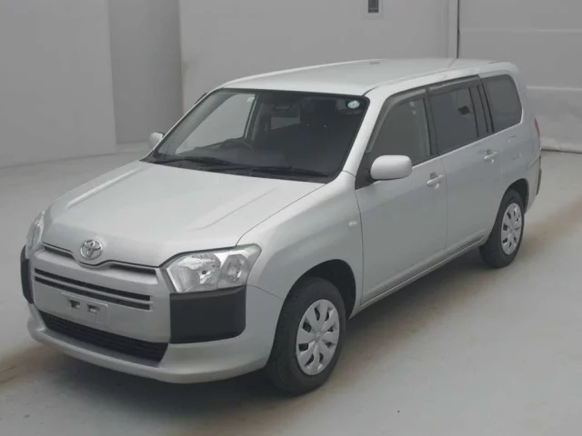 Toyota Prius IV (XW50)