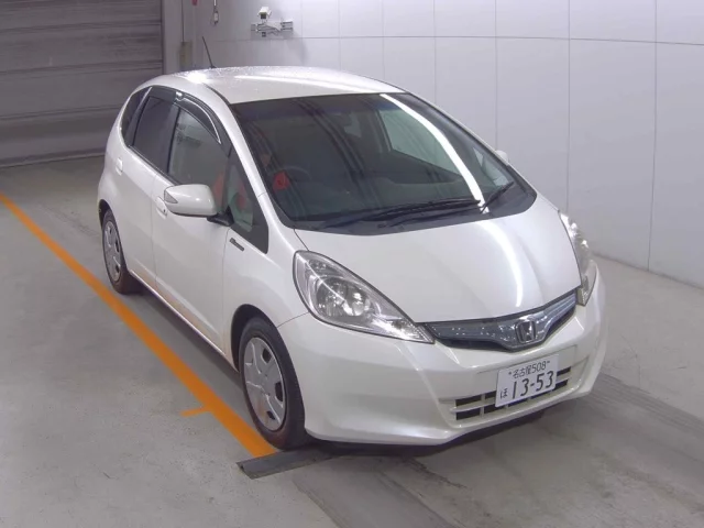 Honda Fit Лот № 2011
