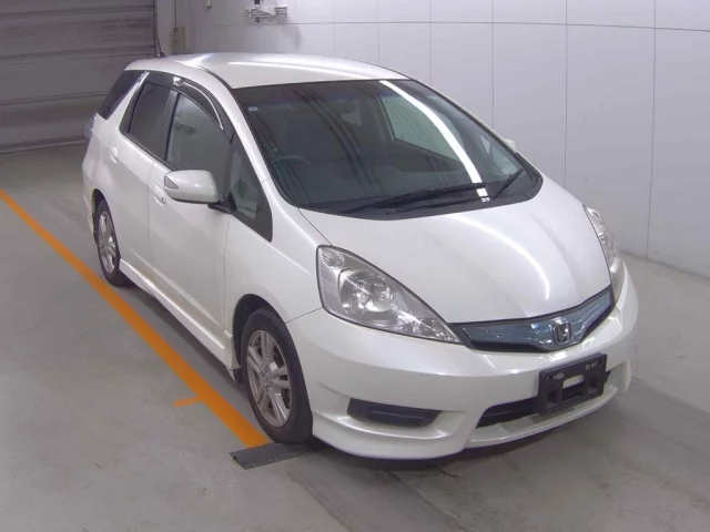 Honda Fit Shuttle Лот № 2011