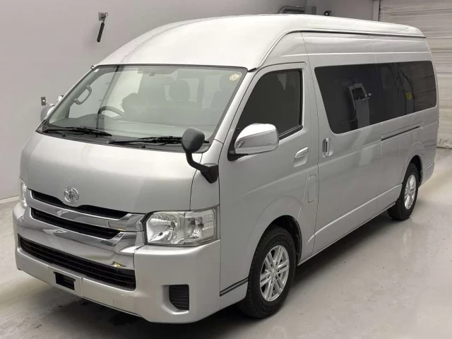 Toyota Hiace Лот № 480 2017