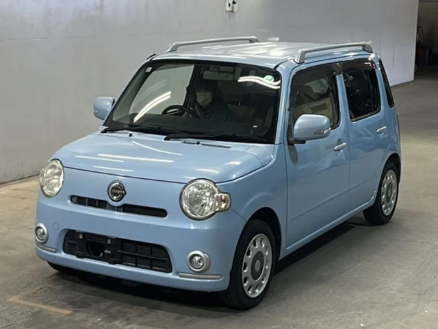 Daihatsu Mira Лот № 2010