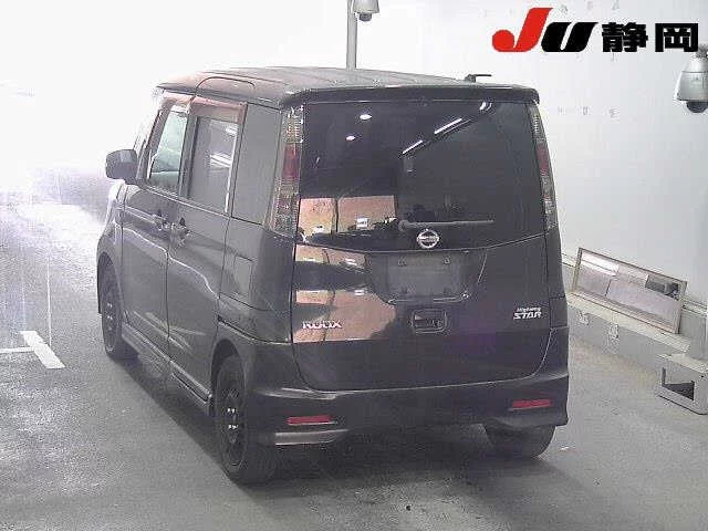 Nissan Roox Лот № 2010