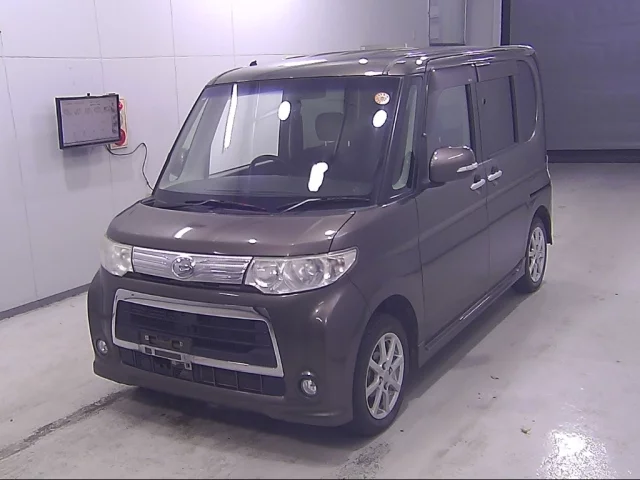 Daihatsu Tanto Лот № 19123 2011