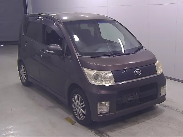 Daihatsu Move IV