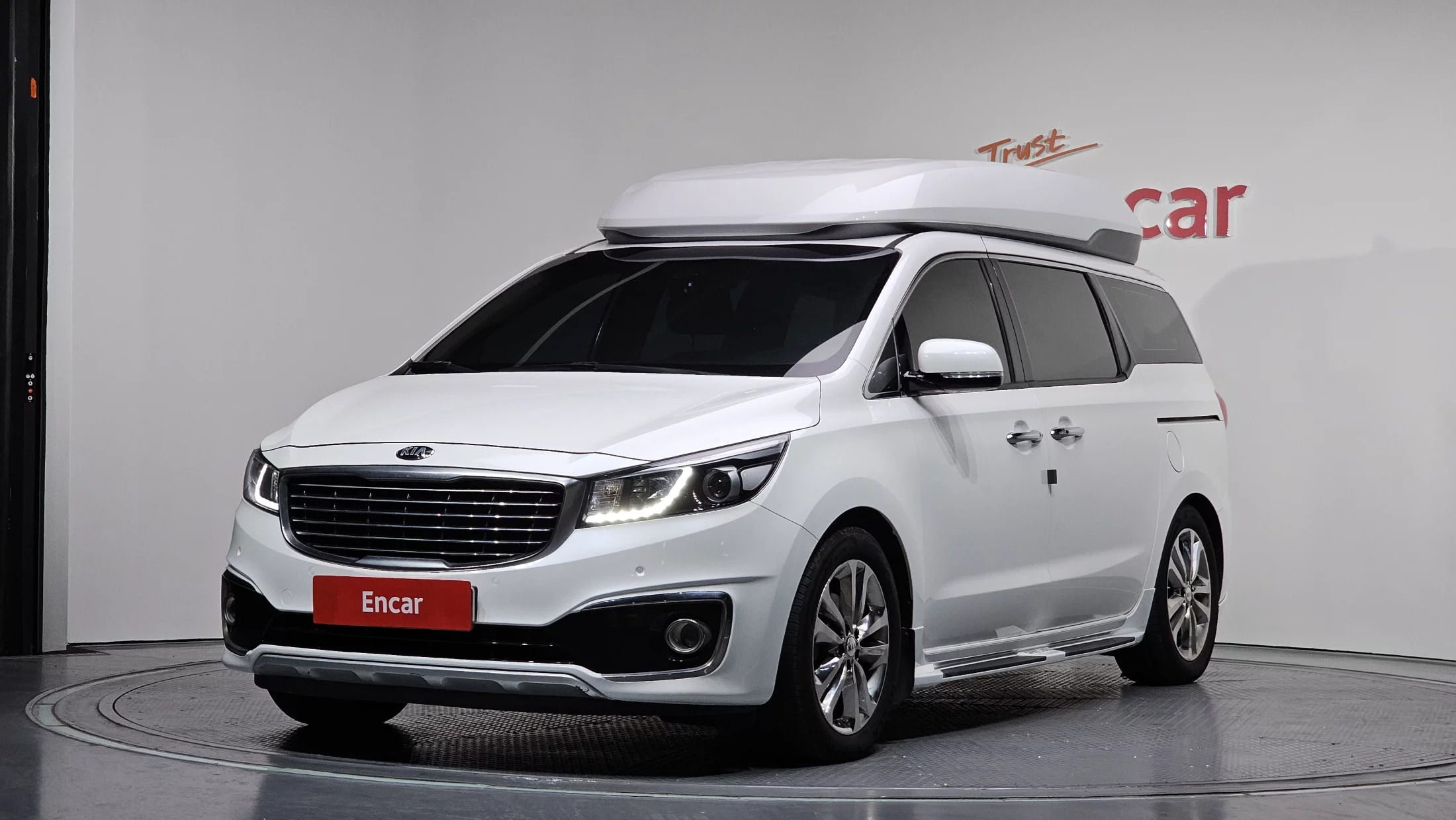 Kia Carnival 9-Seater Hi-Limousine Prestige High Roof