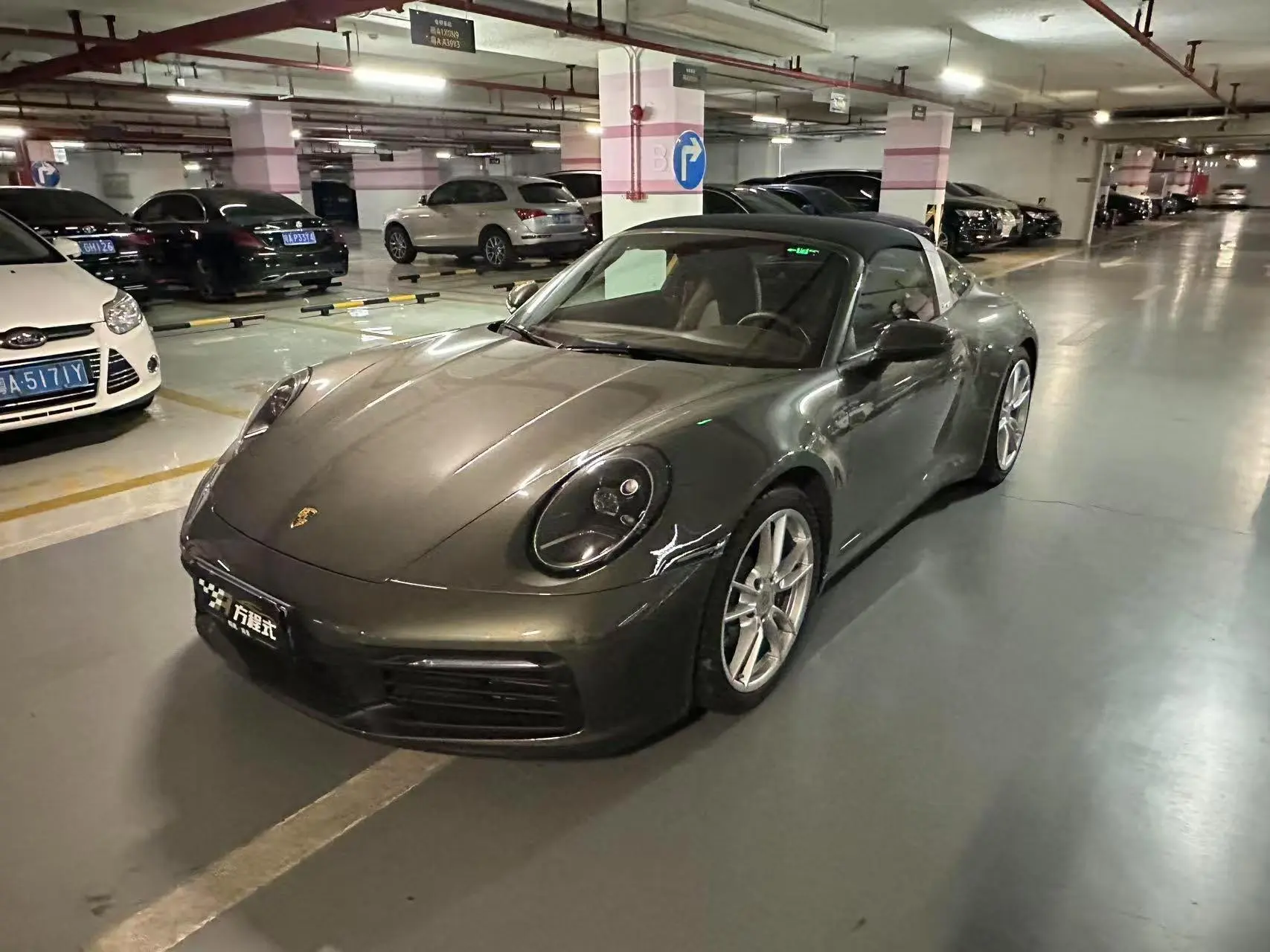 Porsche 911 VIII (992)