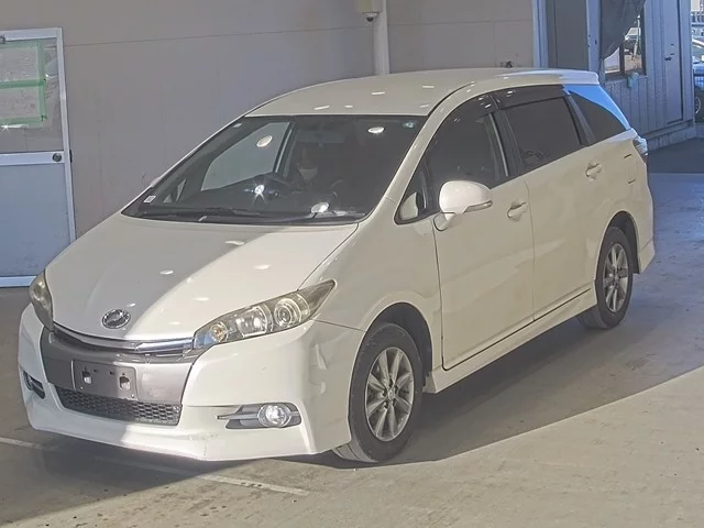 Toyota Wish Лот № 20224 2013
