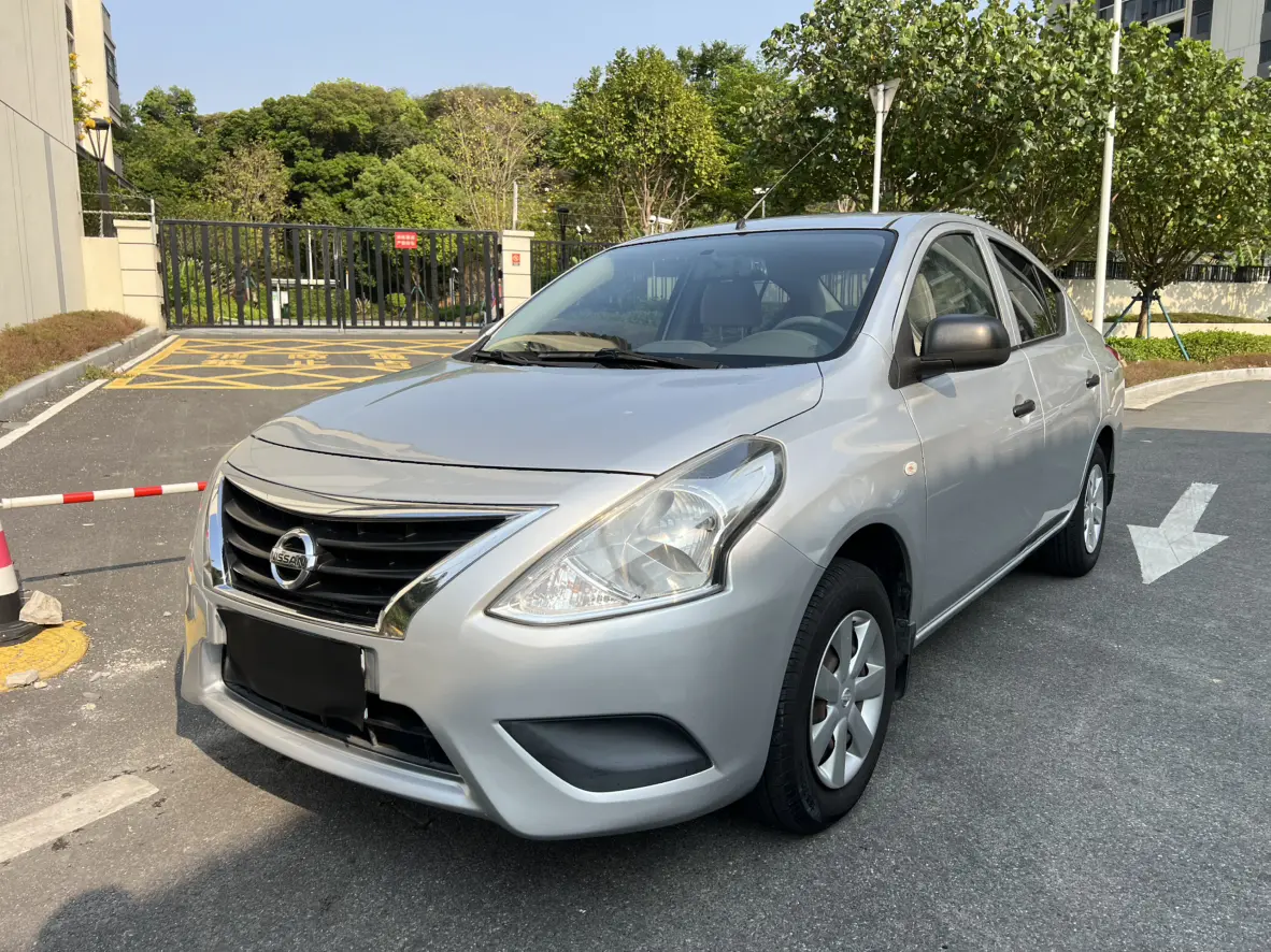 Nissan Sunlight №18810097 2015