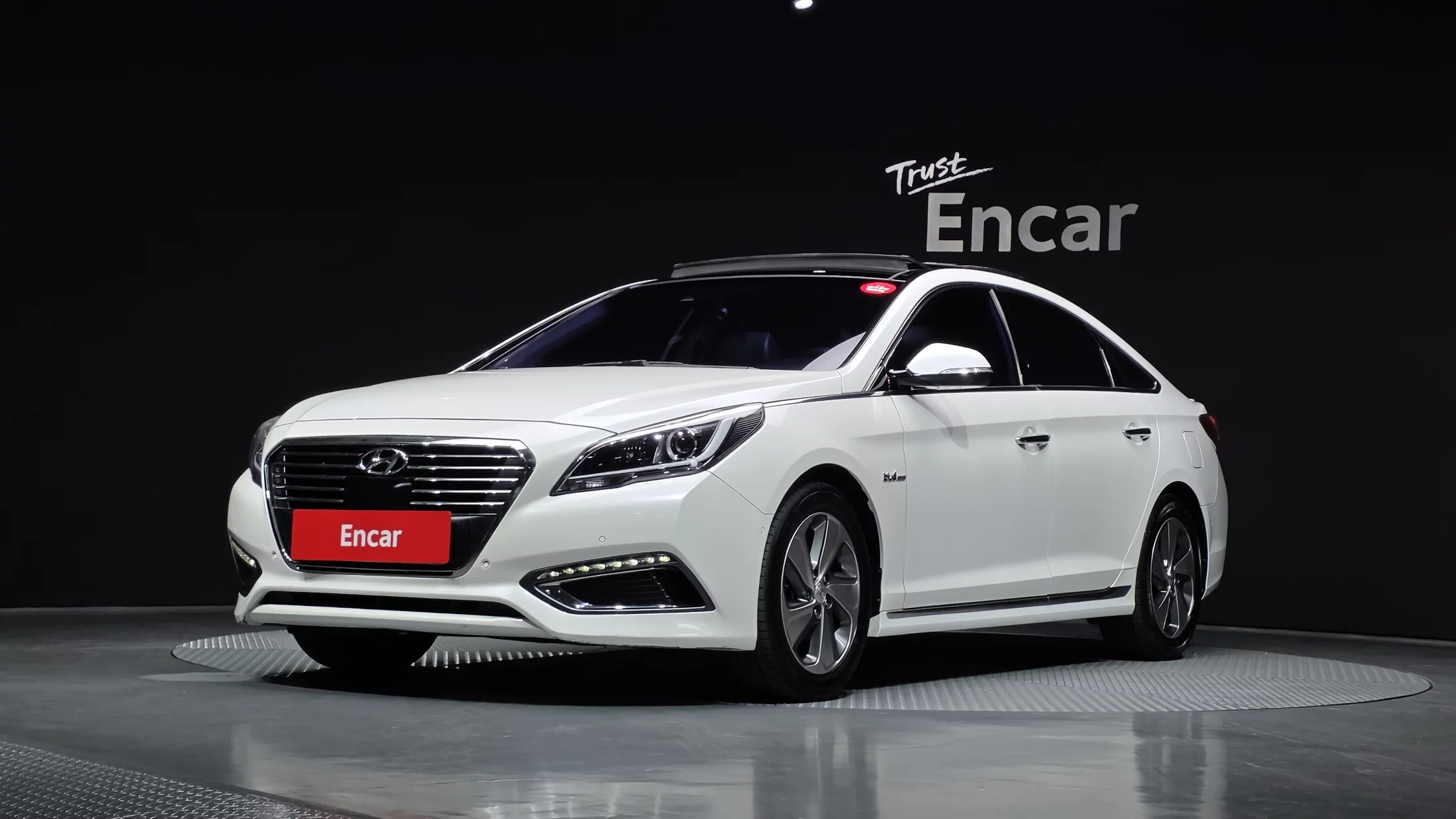 Hyundai Sonata 2.0 Hev Premium, Гибрид