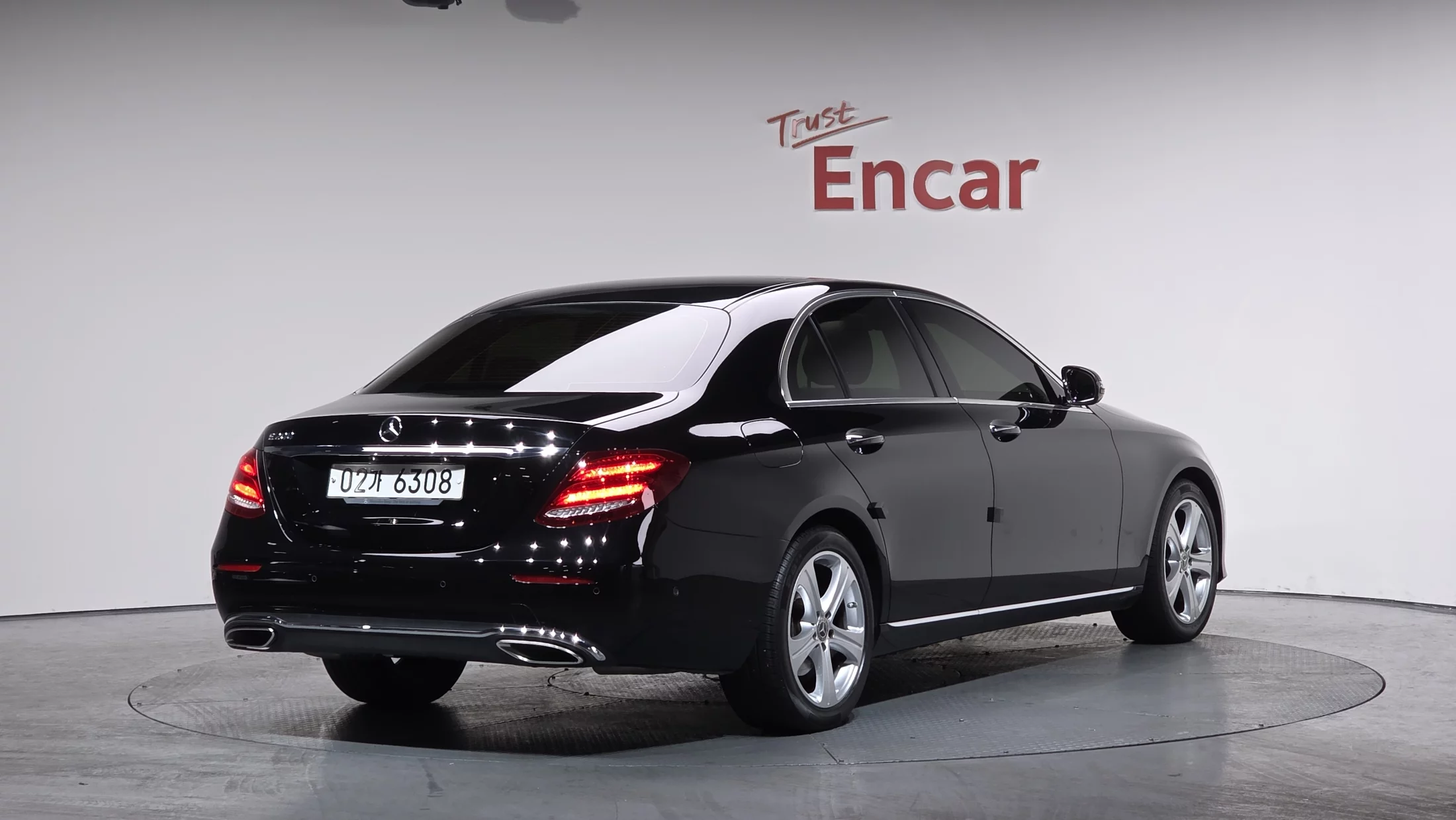 Mercedes-Benz E-Класс 2017