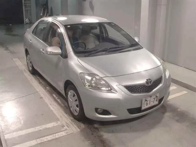Toyota Belta I