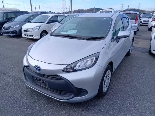 Toyota Aqua II