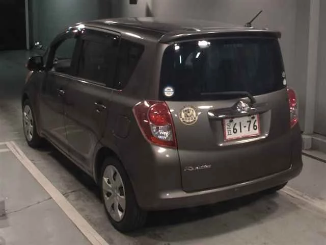 Toyota Ractis Лот № 2008