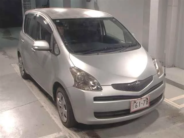 Toyota Ractis Лот № 2010