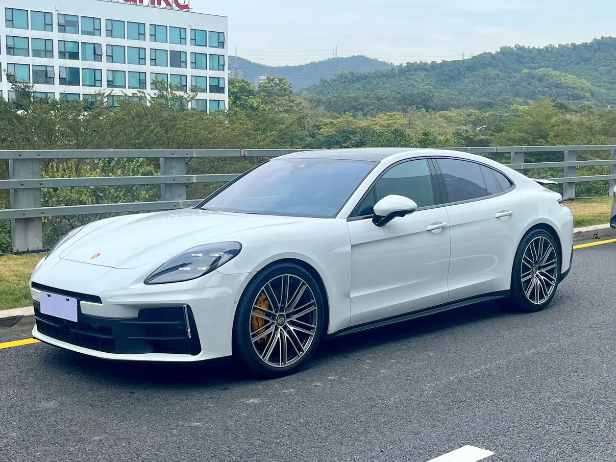 Porsche Panamera II Рестайлинг