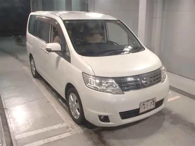 Nissan Serena Лот № 2010