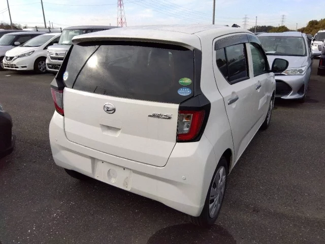 Daihatsu Mira VII
