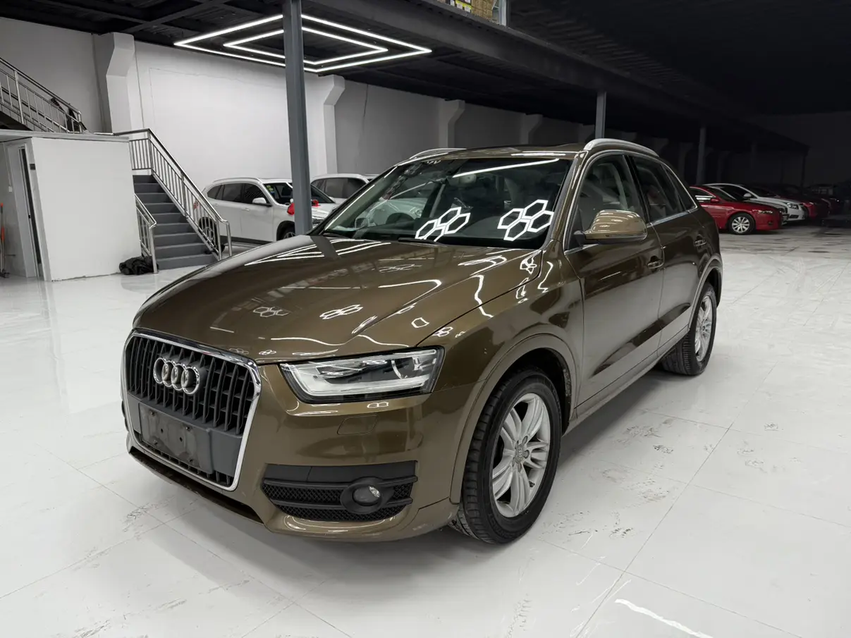 Audi Q3 №18960223 2015