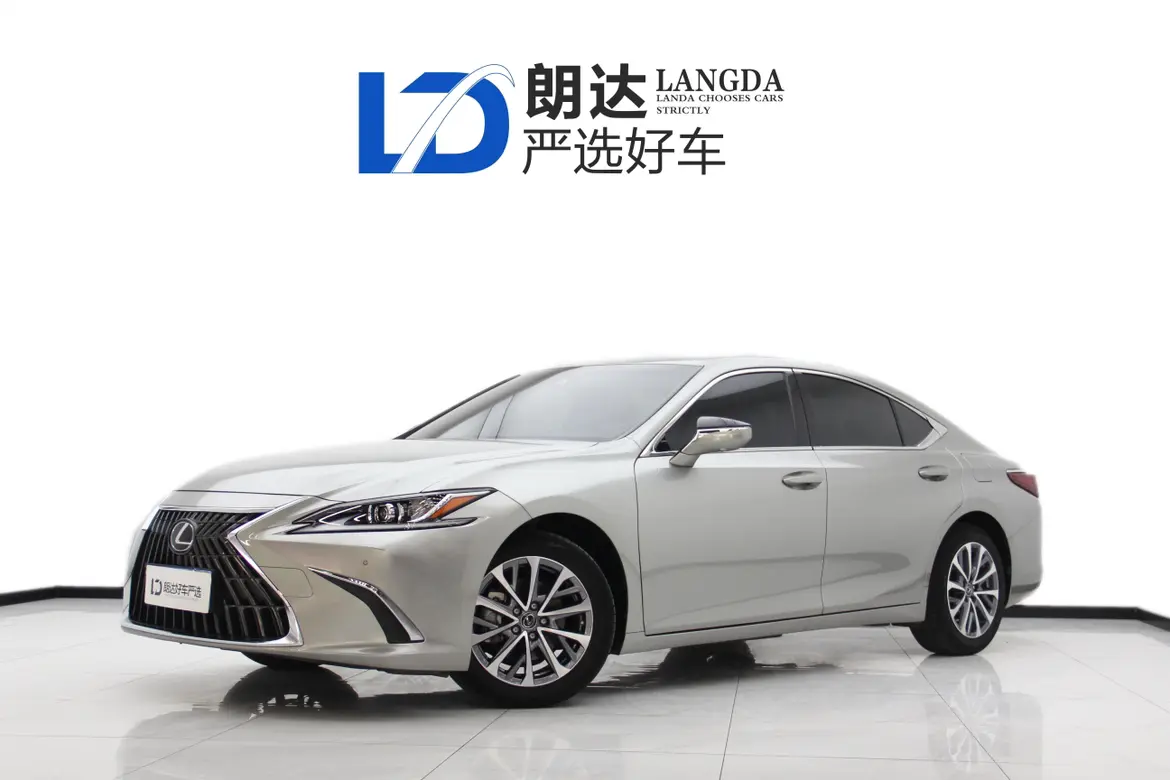 Lexus ES VII Рестайлинг