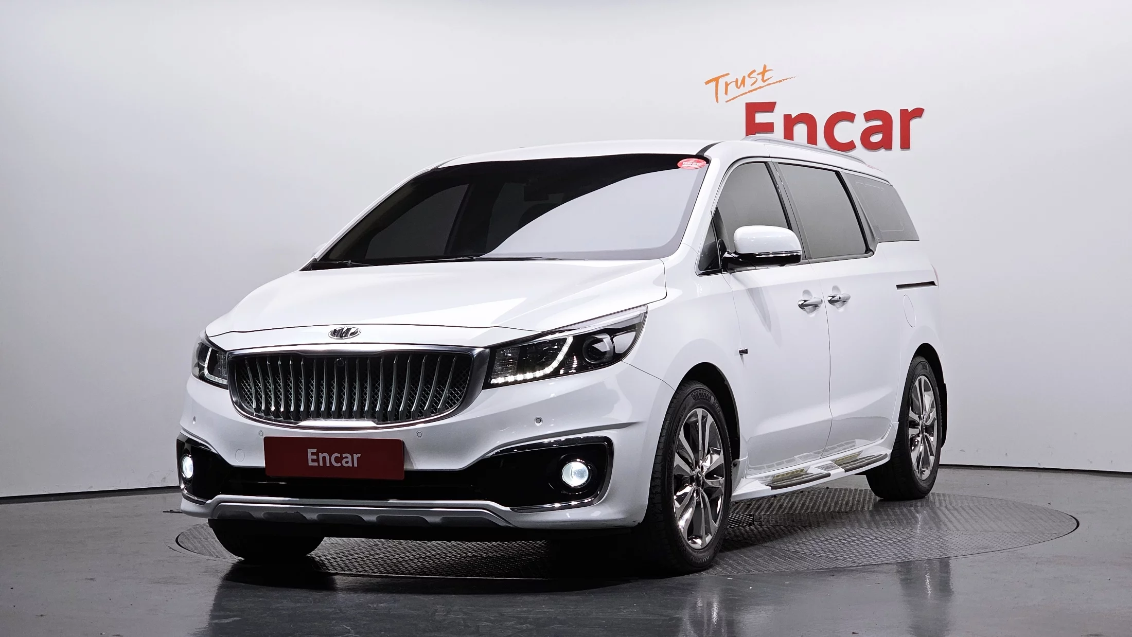 Kia Carnival III