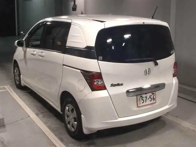 Honda Freed Лот № 2013