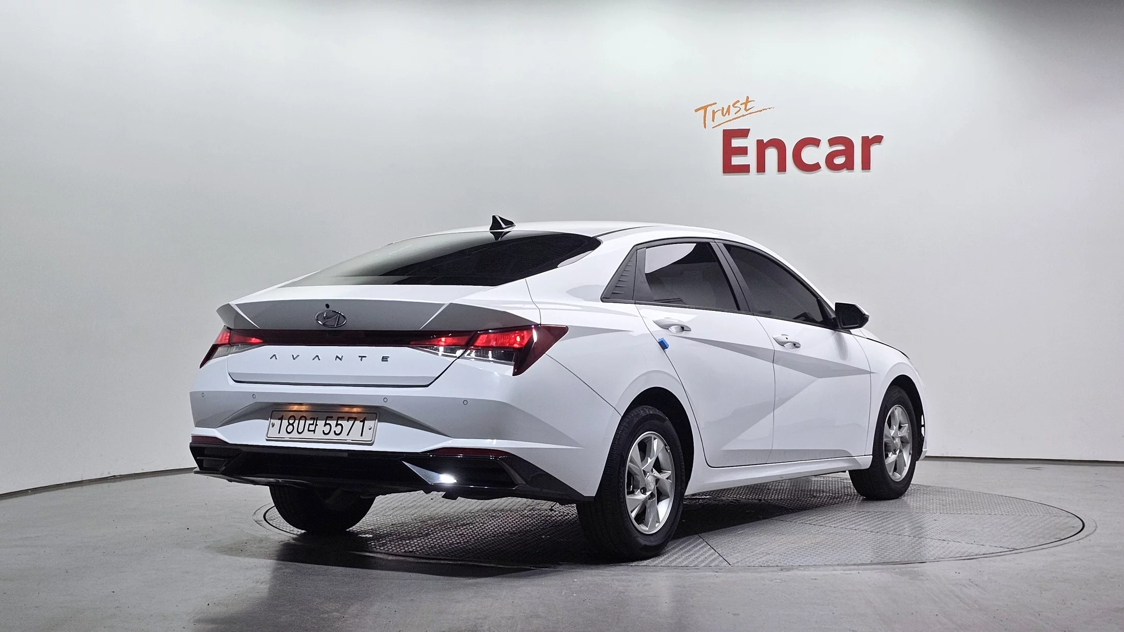 Hyundai Avante (Хендай Элантра) 1.6 Modern 2021