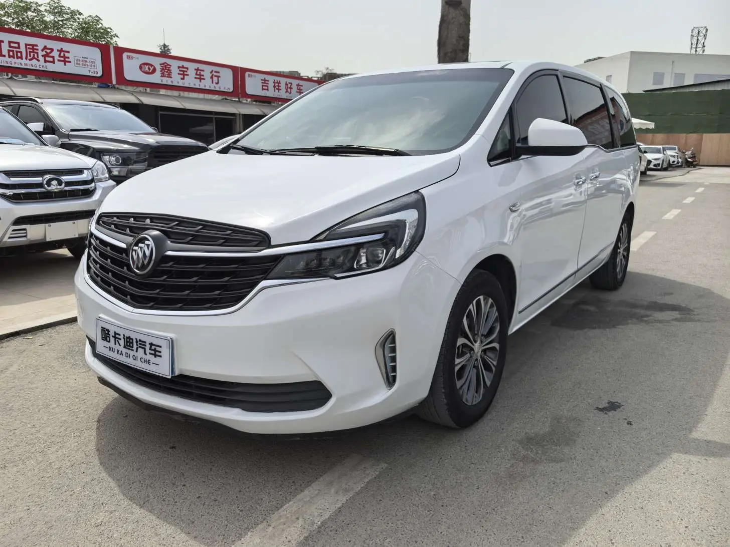 Buick GL8 III Рестайлинг