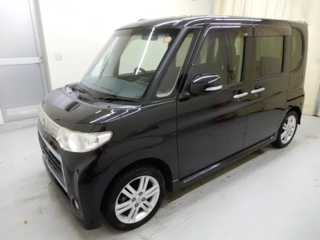 Daihatsu Tanto Лот № 28066 2013