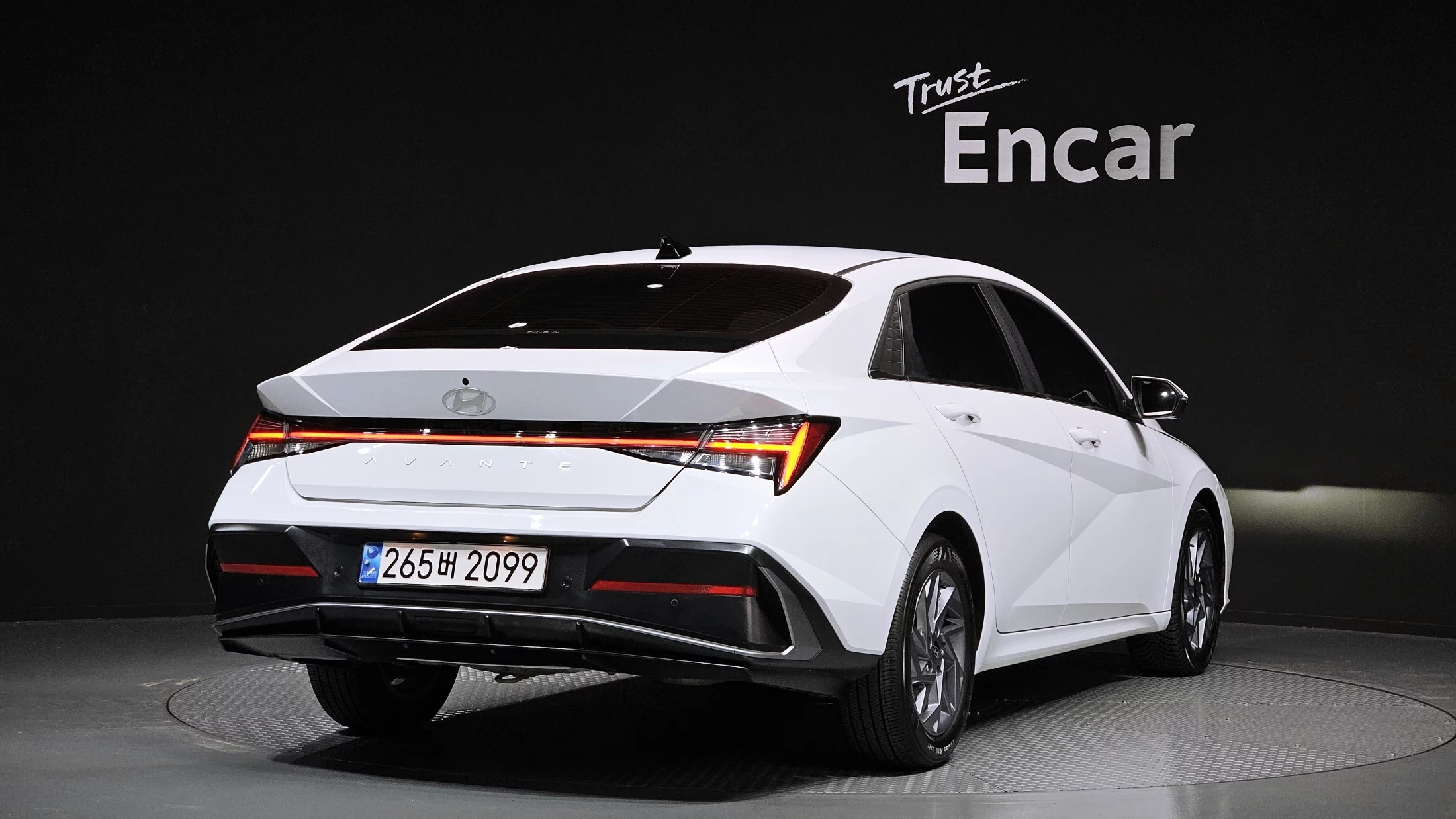 Hyundai Avante (Хендай Элантра) 1.6 Inspiration 2023