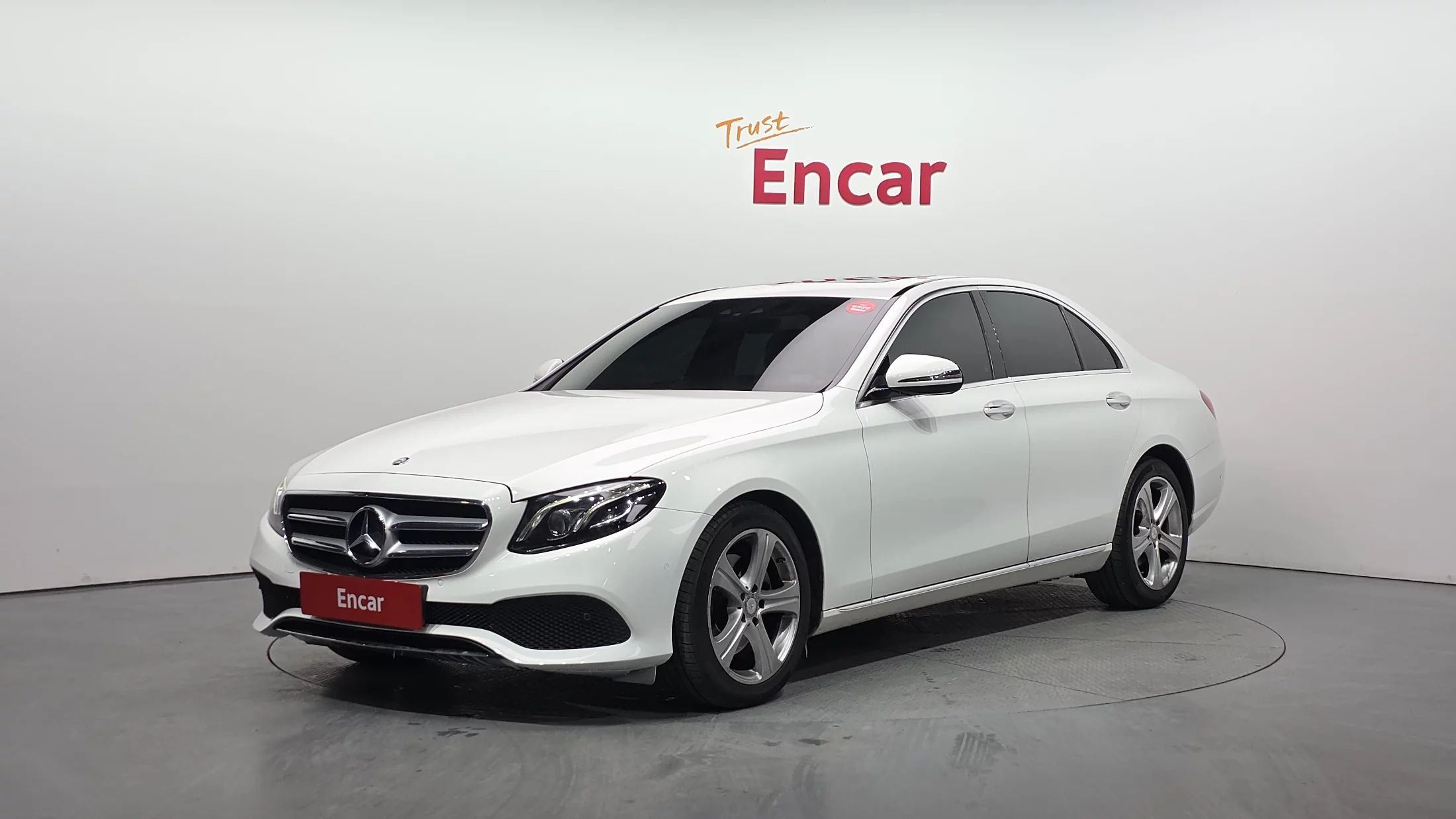 Mercedes-Benz E-Класс 2017