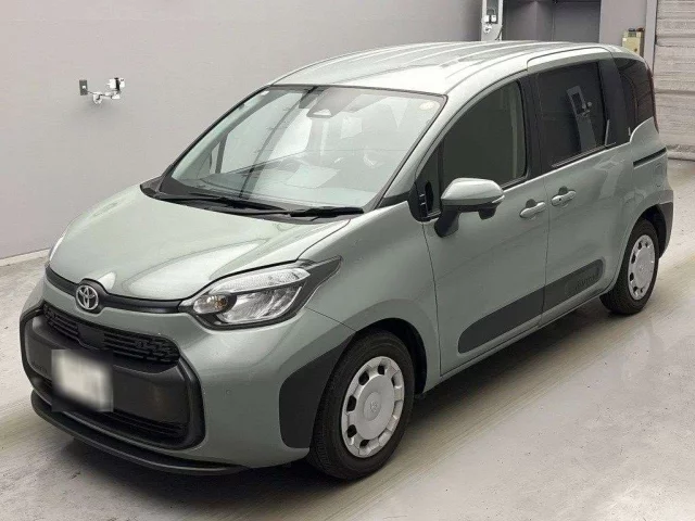 Toyota Sienta Лот № 12750 2023