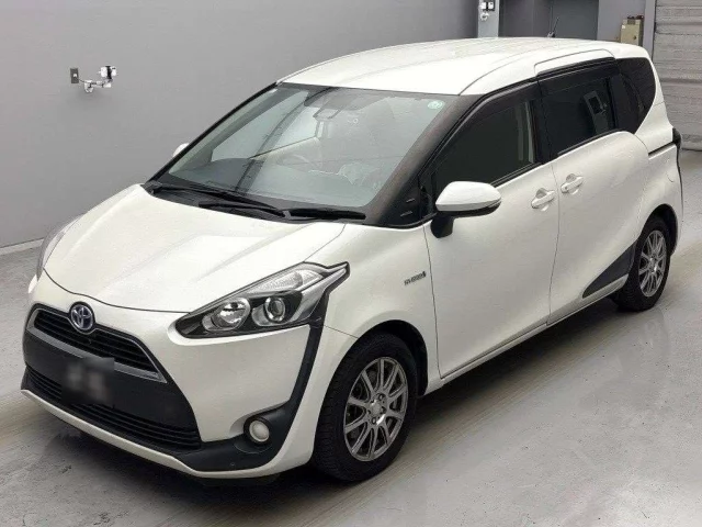 Toyota Sienta Лот № 484 2015