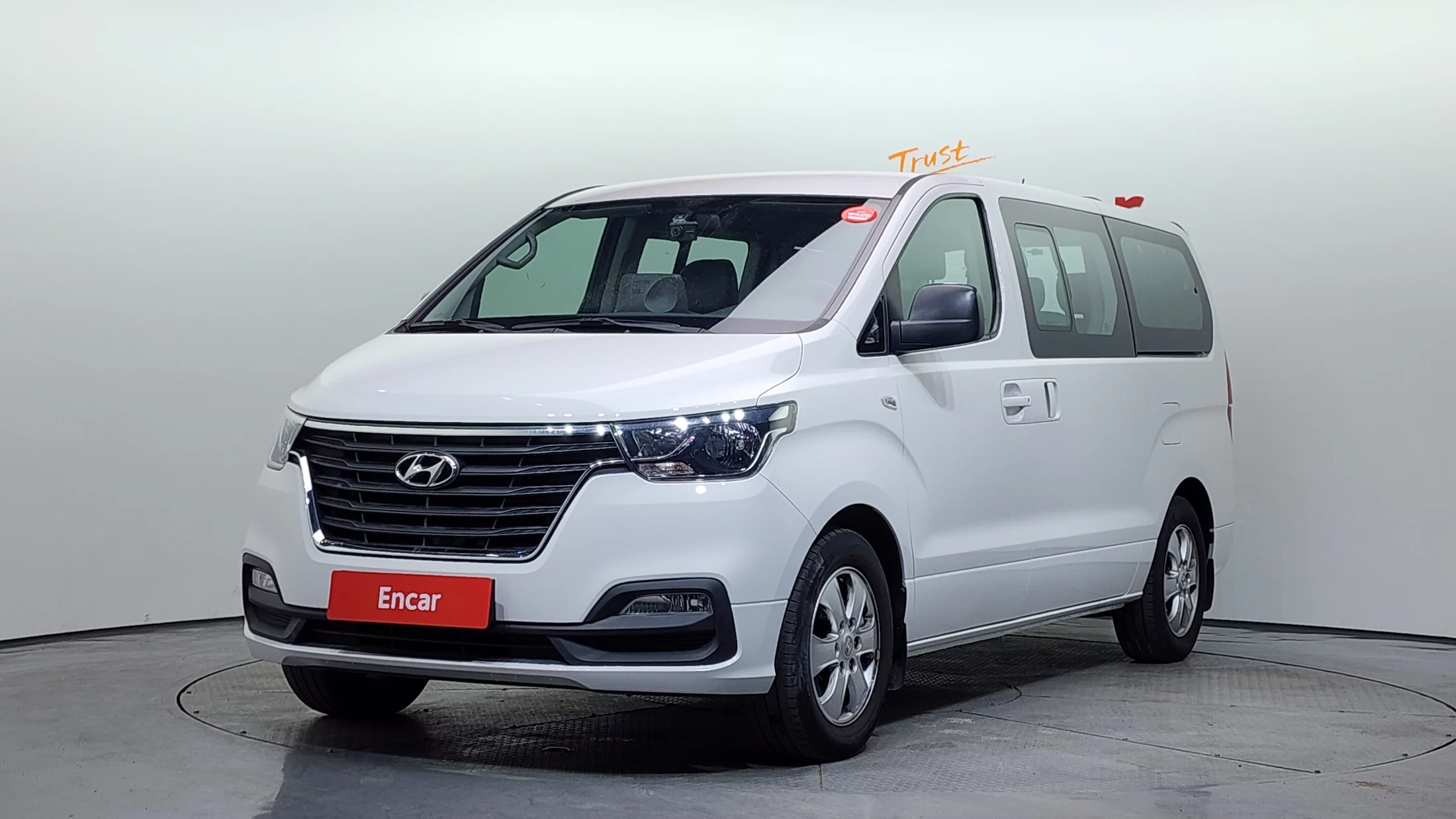 Hyundai Starex Wagon 12-Seater Modern 2018