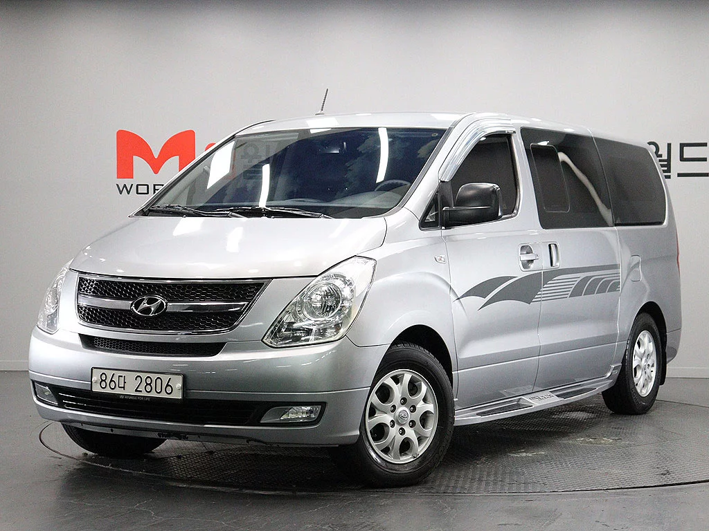 Hyundai Starex 5-Seater Van Cvx Premium 2014