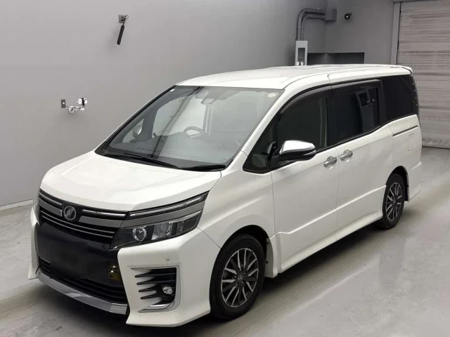 Toyota Voxy III (R80)