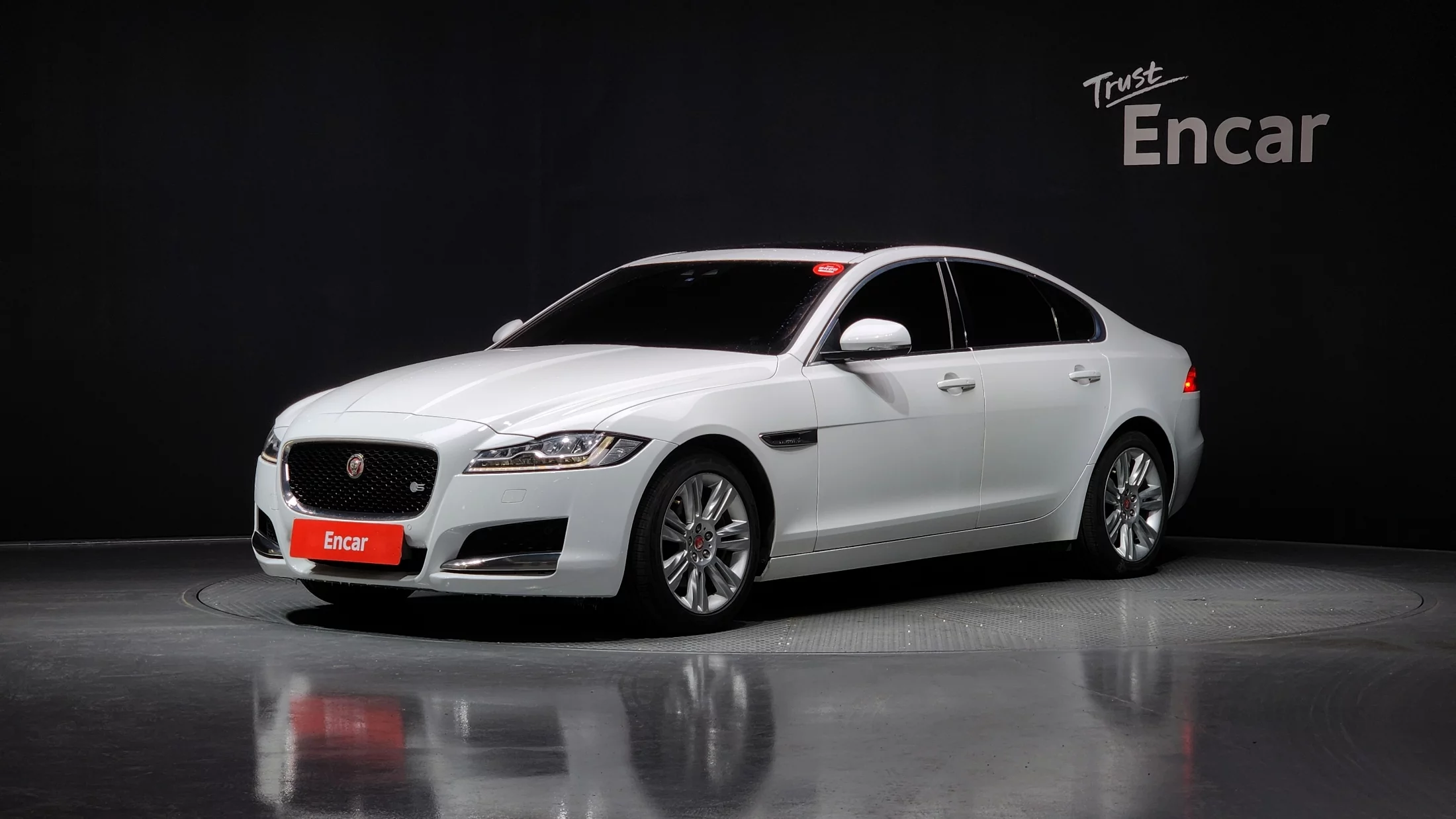 Jaguar XF II