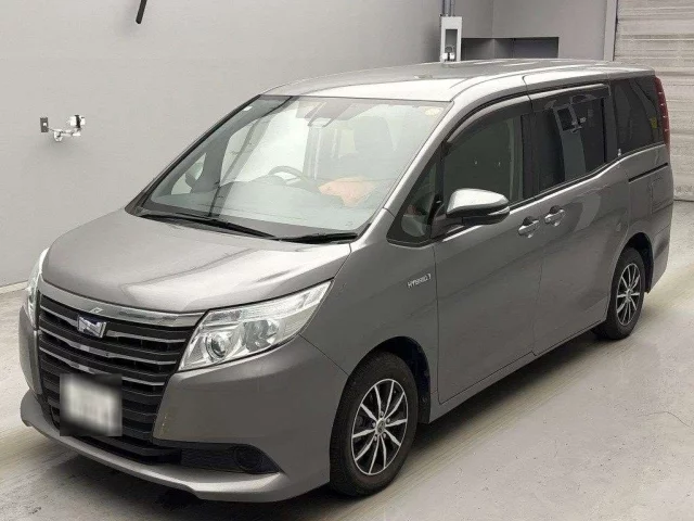 Toyota Noah III (R80)
